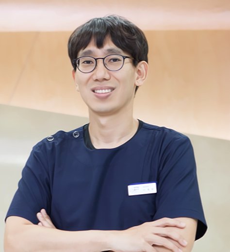Dr. Lee J.W., Liposuction specialist