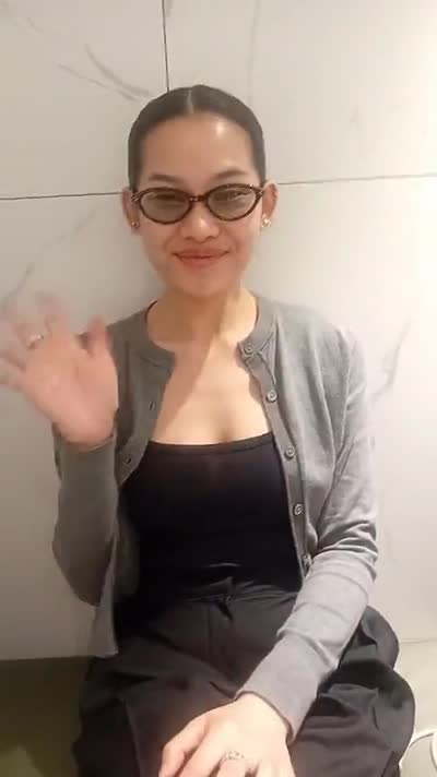 Vanessa, Chinese-Indonesian patient — Skin Treatment in Korea, video review
